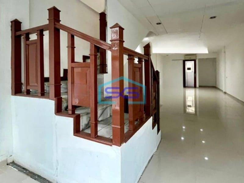 Disewakan Ruko 4 Lantai Daerah Barito Kebayoran Baru Jakarta Selatan