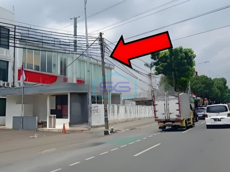 Strategic and Ready-to-Use Commercial Space for Sale in Mampang Prapatan, South Jakarta LT 1693sqm
