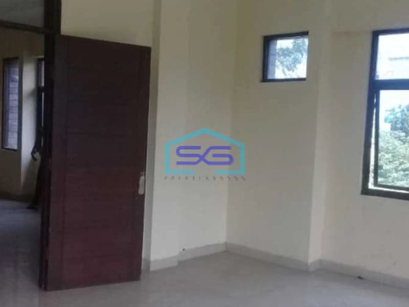 Disewakan Ruko Strategis di Cikutra Bandung Luas Bangunan  180 m²