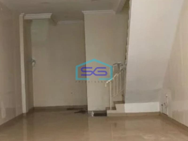 Disewakan Ruko Sentra Niaga Hadap Jalan Raya Jakarta Barat LB 200m2