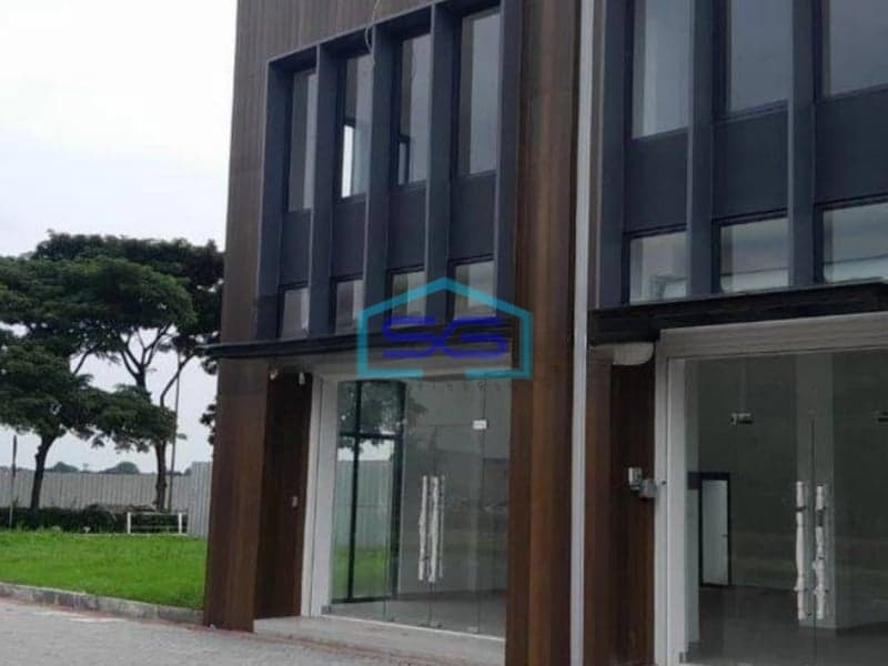 Disewakan Murah Ruko Hadap Jalan Raya di Jakarta Barat LB 100m2