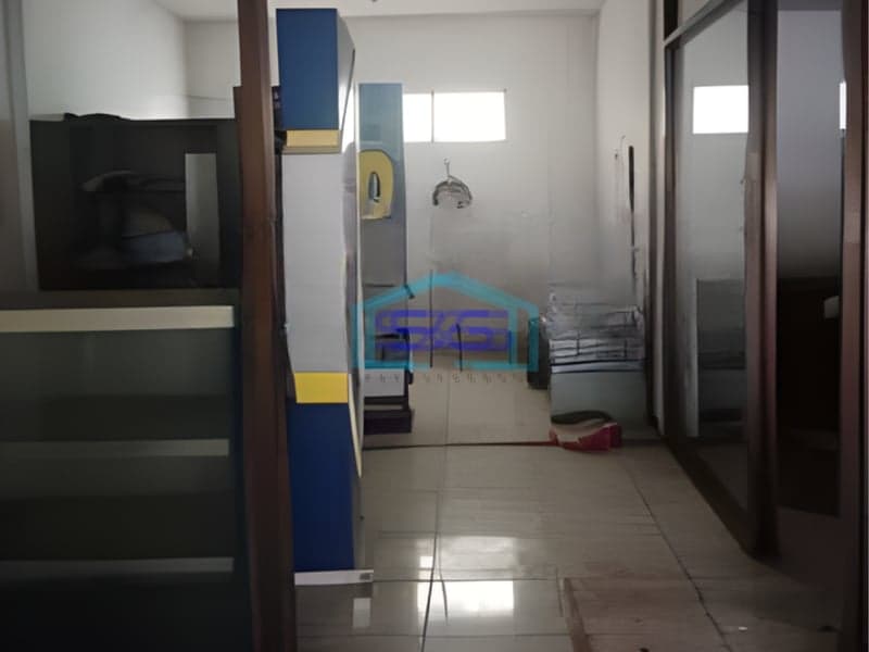 Disewakan Ruang Usaha Luas Tanah 505 m² Lokasi Strategis di Surabaya Kota