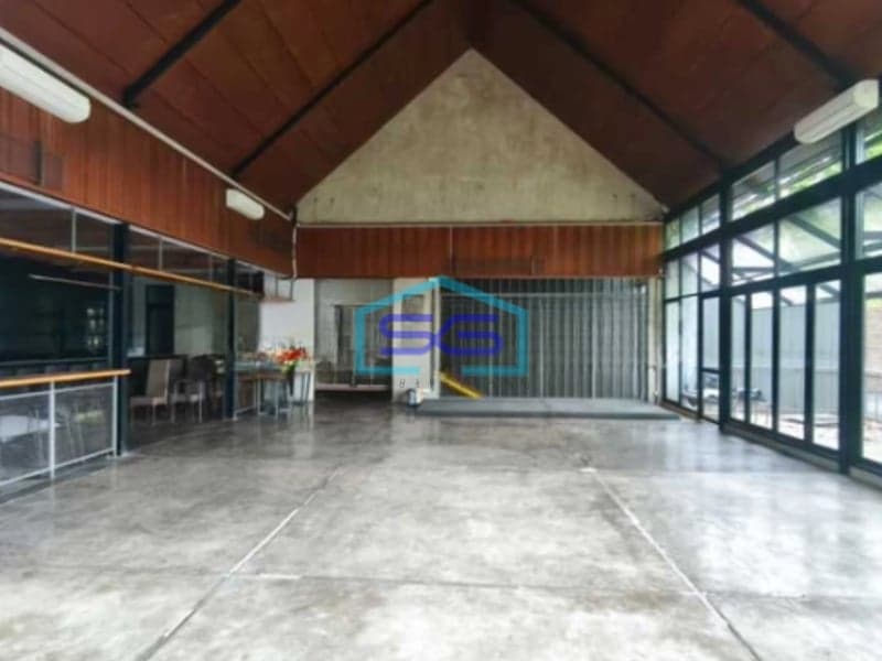 Disewakan Ruang Usaha dan Gedung Sangat Bagus di Area Ciumbuleuit Bandung Luas 2000m2