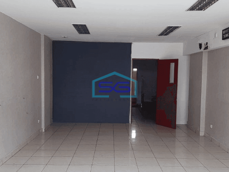 Disewakan Ruko di Kebon Jeruk, Jl. Perjuangan Jakarta Barat LB 273m2