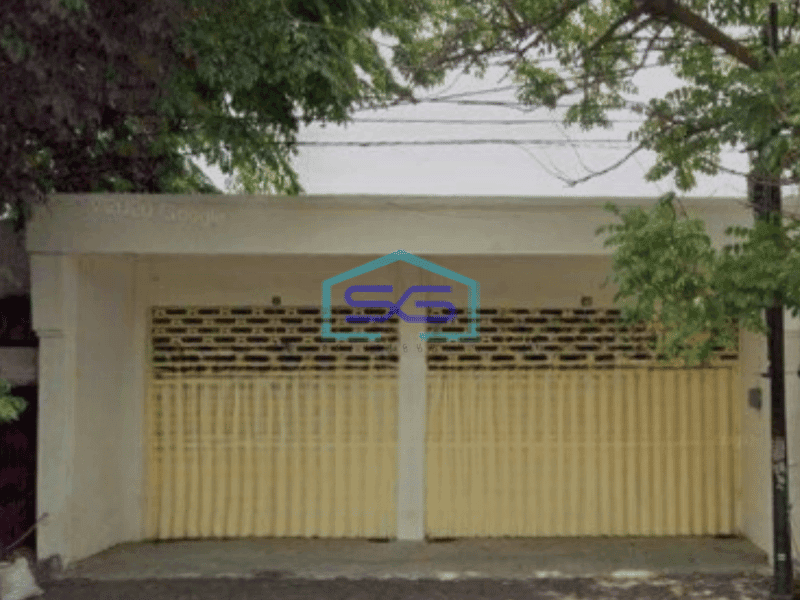 Disewakan Ruko Luas Bangunan 387 m² Lokasi Strategis di Surabaya Kota