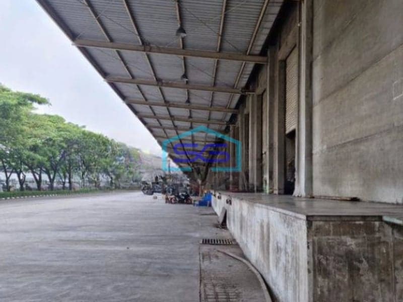 Disewakan Gudang Kualitas Terbaik Rapih Full Loading Doc Dinding Beton Cakung Jakarta Timur