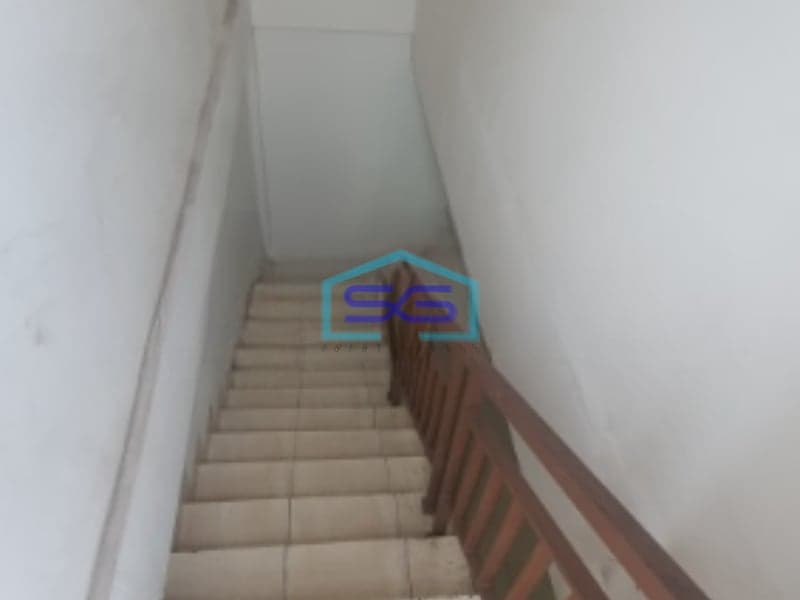 Disewakan Ruko 3 Lantai Luas Bangunan  200 m² Lokasi di Tambora Jakarta Barat