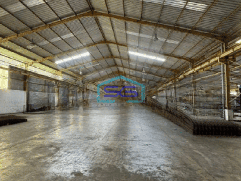 Dijual Pabrik Akses Container 40 Feet di Menganti Gresik Luas Bangunan  9066 m²