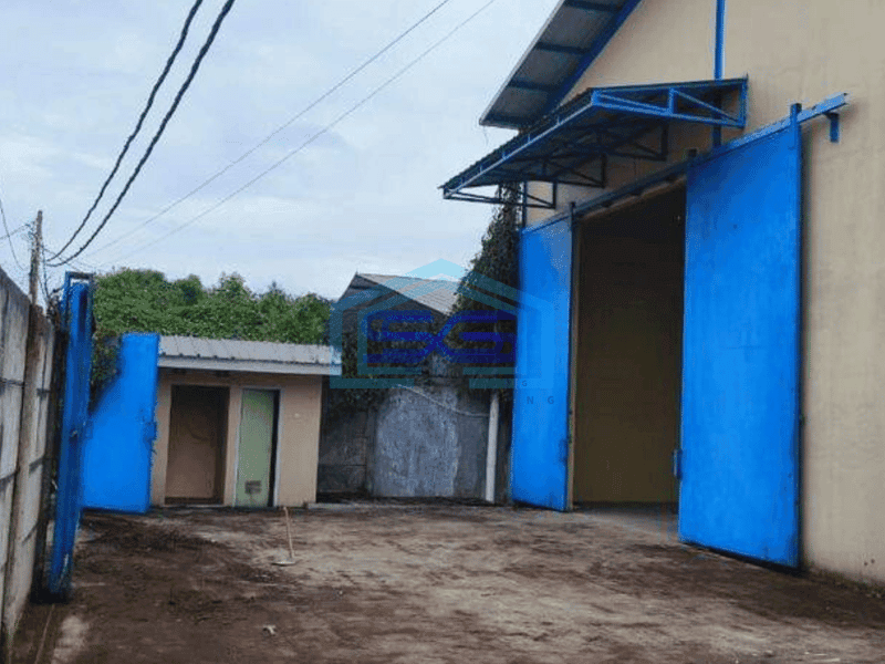 Disewakan gudang baru kav DPR cipondoh kota tangerang