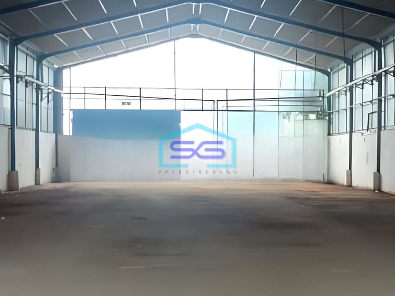 Dijual Gudang Akses Container 40 Feet Luas Tanah  4000 m² di Bogor