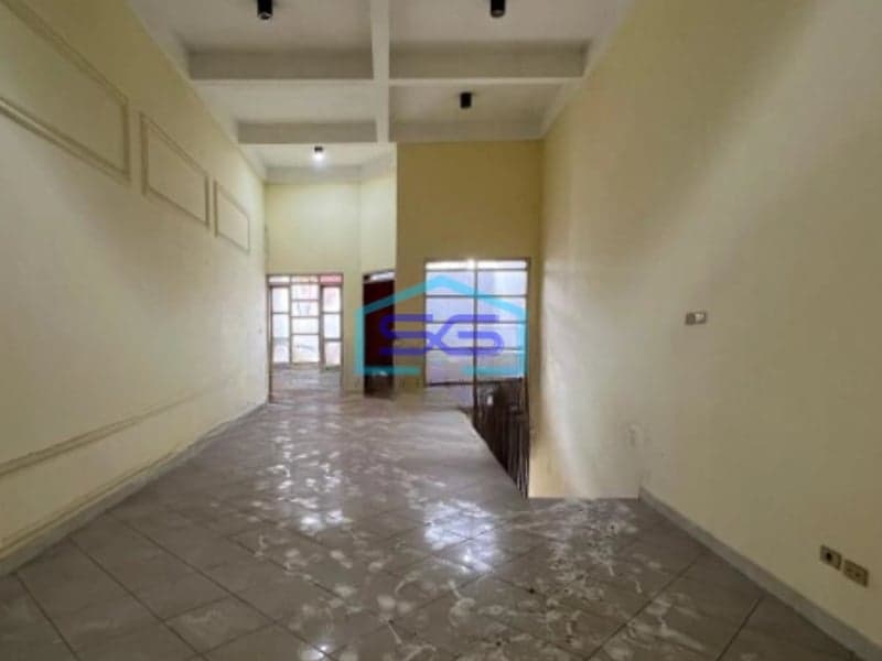 Disewakan Ruko 3 Lantai Di Pusat Kota Jalan Karanggetas Cirebon