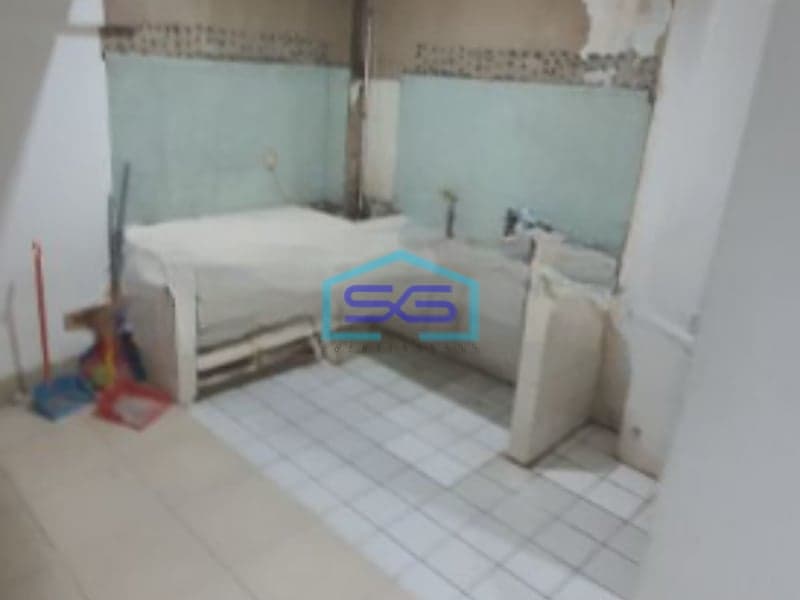 Disewakan Ruko Luas Bangunan 250 m²  Lokasi di Pluit Jakarta Utara