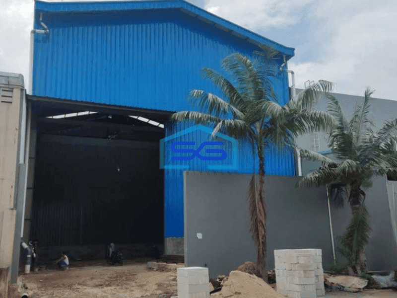 Disewakan Gudang Dalam Kawasan Di Harapan Indah Bekasi LT 480 m² Bagus