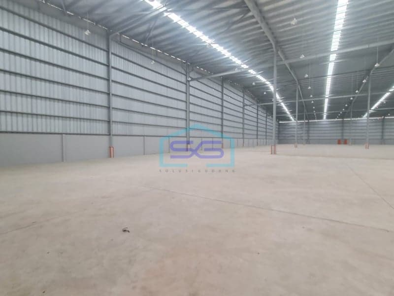 Disewakan Gudang di Delta Silicon 8 Lippo Cikarang, Dilengkapi Loading Dock