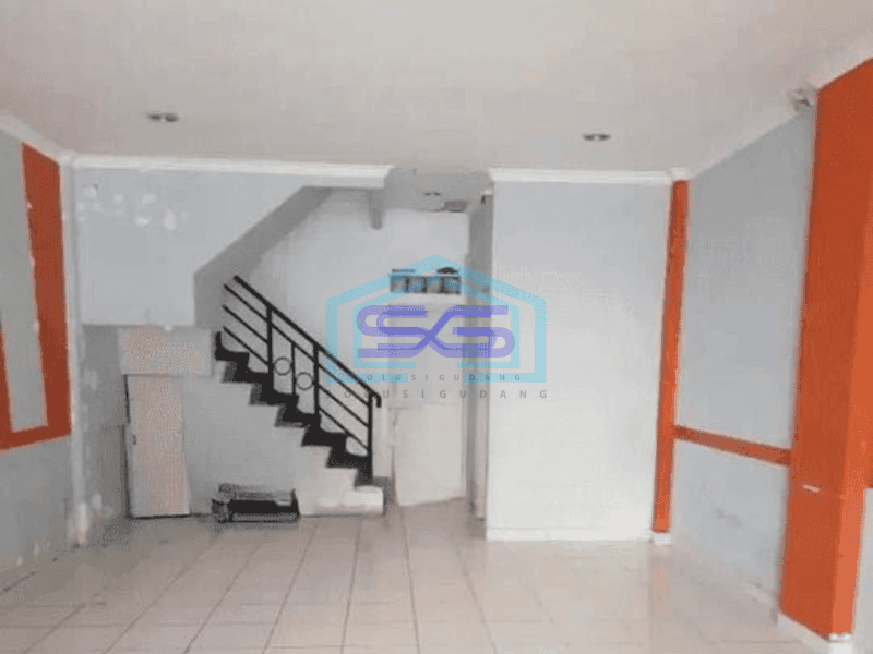 Disewa Ruko Main Road Terawat di Soekarno Hatta Kota Bandung