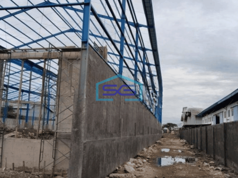 Disewakan Pabrik di Lippo Cikarang Luas Bangunan 3774 m²