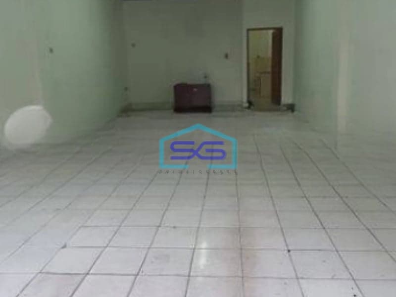 Disewakan Ruko Taman Palem 4 Lantai Pinggir Jalan Utama Jakarta Barat LB 150m2