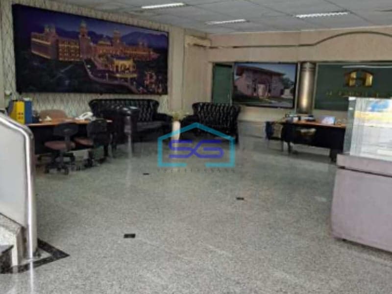 Dijual Ruko di Tomang Jakarta Barat Luas Bangunan 392m2 Tempat Strategis