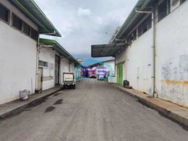 Disewakan Gudang Bagus di Mainroad Ujungberung Bandung Luas 630m2