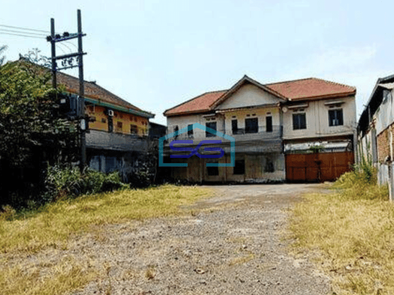 Dijual Gudang Ex Karoseri Hitung Tanah Nol Jl Raya Kedamean Dekat Tol Akses Kontainer