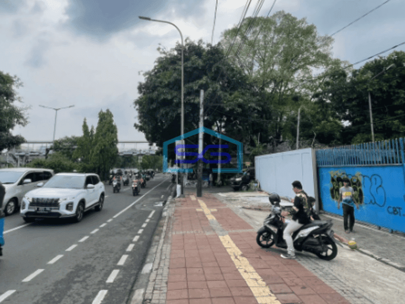 Dijual Ruko di Jalan Pramuka Raya, Paseban, Jakarta Pusat Luas Tanah 183 m2