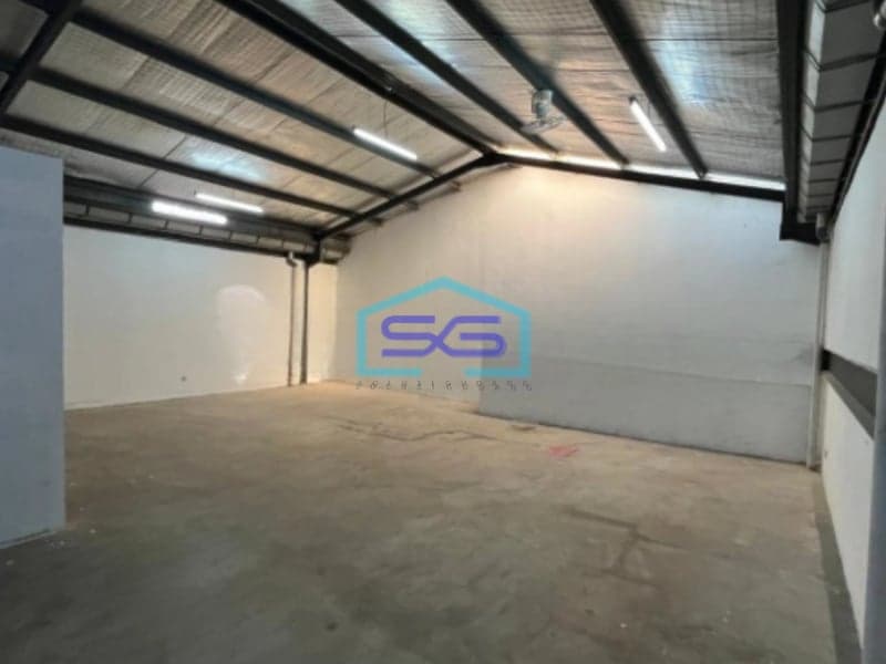 Disewakan Gudang Elang Laut PIK LB 720m2 Bangunan 3 lantai Termasuk Lift Barang di Jakarta Utara