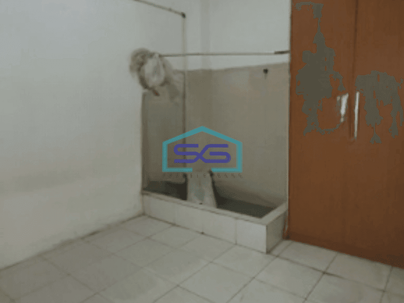 Disewaakan Ruko Luas Bangunan  180 m² di Tambora Jakarta Barat