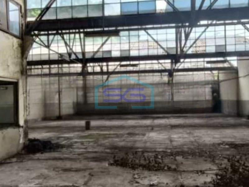 Disewakan Ruang Usaha Luas Bangunan 900 m² Lokasi di Bandung Jawa Barat