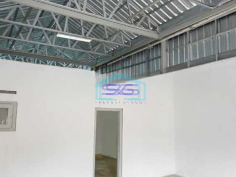 Dijual Gudang Luas Bangunan  500 m² Lokasi Bebas Banjir di Jakarta Barat