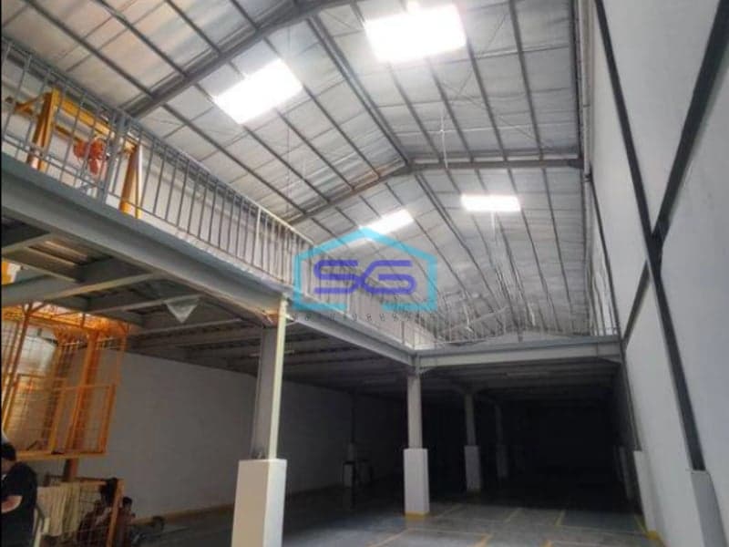 Disewakan Gudang 2 Lantai + Kantor 4 Lantai Furnished Baru Ada Mezanine Full Furnish di Jakarta Barat