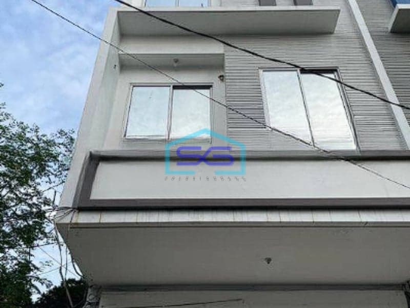 Disewakan Ruko Hoek di Pluit Karang Manis Muara Karang Jakarta Utara LB 220m²