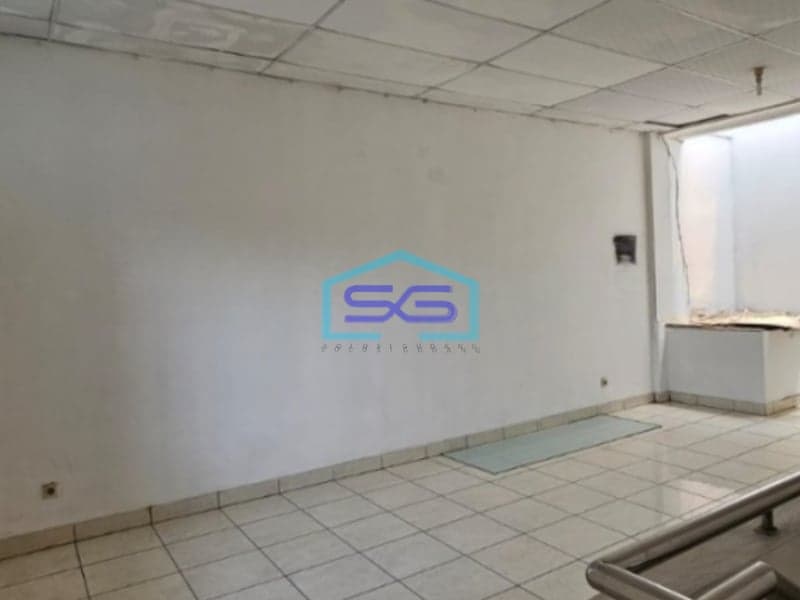 Disewakan Ruko Luas Bangunan  250 m² Lokasi di Jakarta Utara