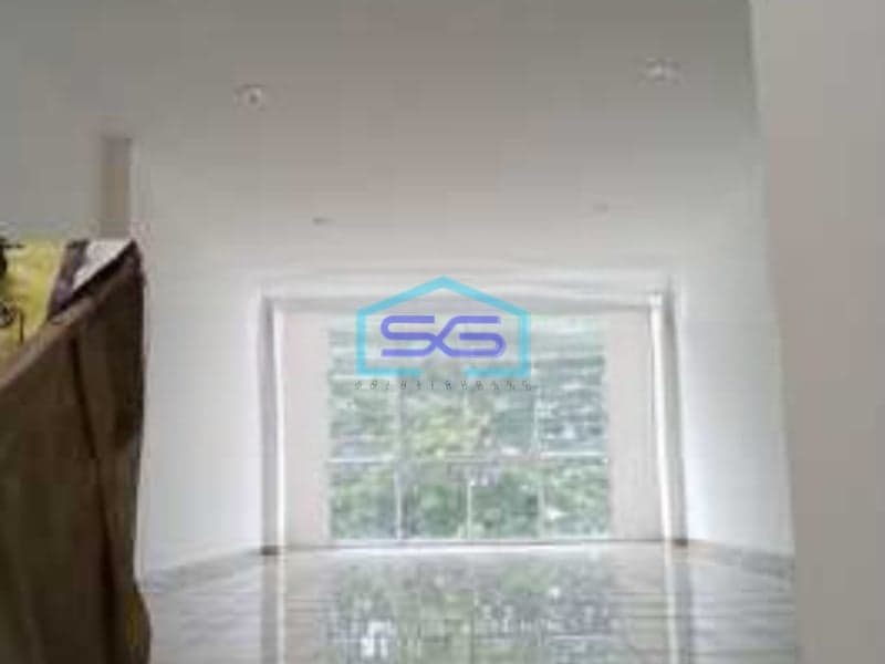 Disewakan Ruko 3 Lantai luas Bangunan 225 m² Lokasi Teluk Naga Tangerang