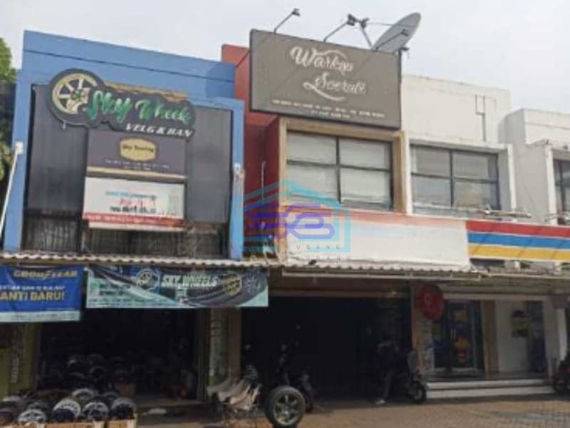 Dijual Ruko Pinggir Jalan Raya Siap Pakai Lokasi Sangat Strategis Di Graha Raya Bintaro Tangerang Luas Bangunan  121 m²