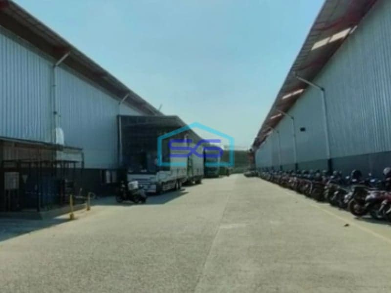 Disewakan Gudang Bagus Siap Pakai LB 6000m² di Jl Raya Legok Karawaci Tangerang