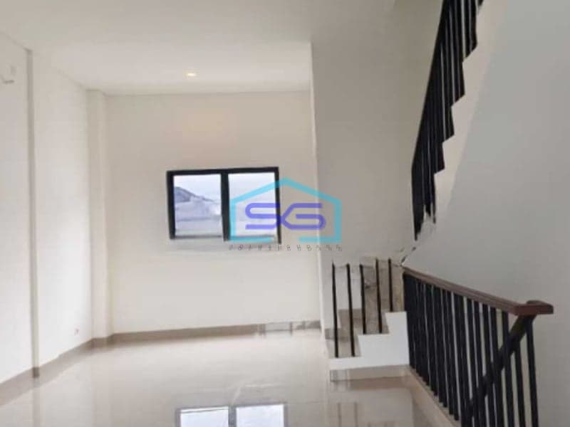 Disewakan Ruko 3 Lantai Luas Bangunan  147 m² di Tangerang Selatan