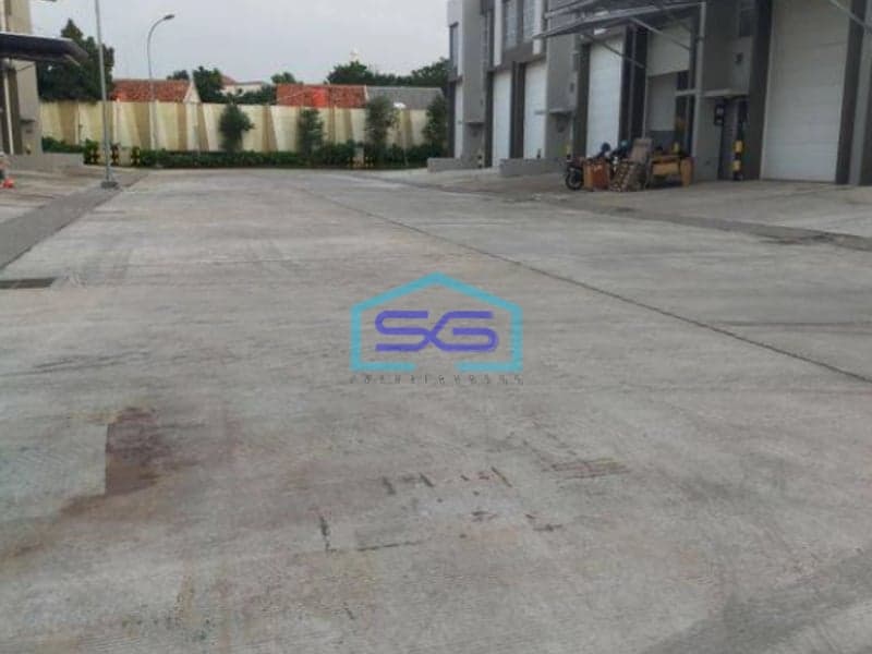 Disewakan Gudang Green Lake City LB 120m2 Bisa Masuk Kontainer Jakarta barat