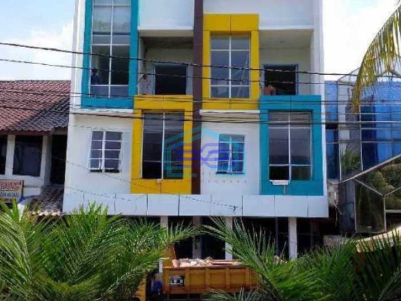 Disewakan Ruko Siap Pakai Hadap Jalan Raya Serpong Tangerang Selatan Luas Bangunan  240 m²