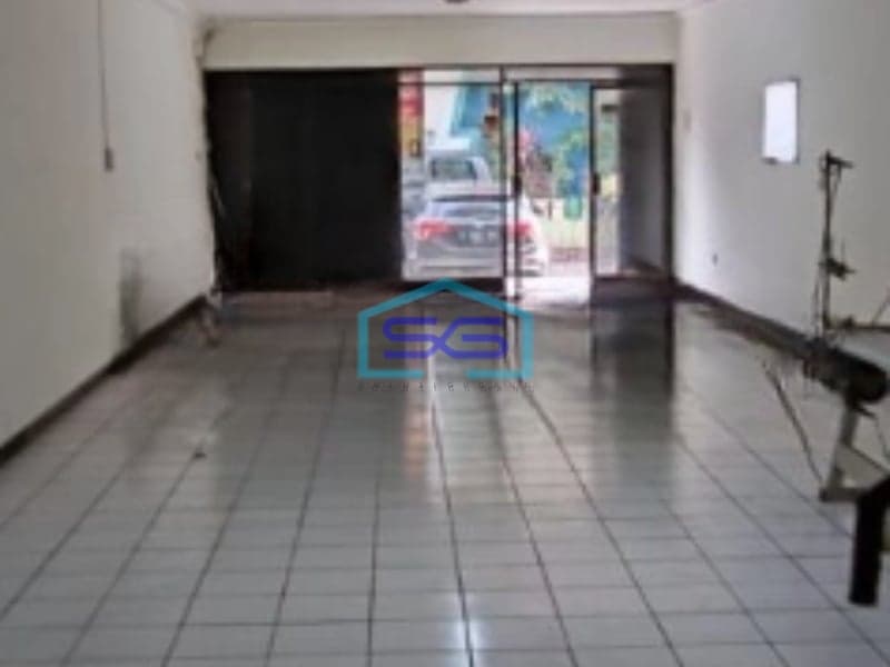 Dijual Ruko Perkantoran Taman Kebon Jeruk Jakarta Barat Sudah Renovasi HGB LB 290m2