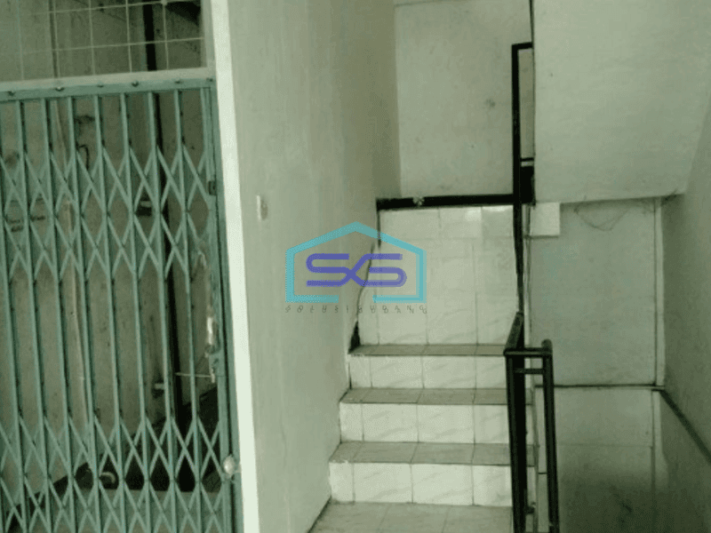 Dijual Ruko Ada Lift Barang Lokasi Strategis di Pinggir Jalan Raya Cideng Jakarta Pusat Luas Tanah  105 m²