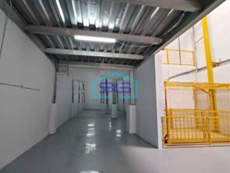 Disewakan Gudang Lokasi Strategis Luas Tanah 400 m² di Kalideres Jakarta Barat