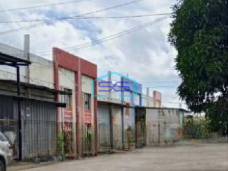 Disewakan Gudang Akses Container Luas Bangunan 676 m² di Kapuk Kamal Jakarta Barat