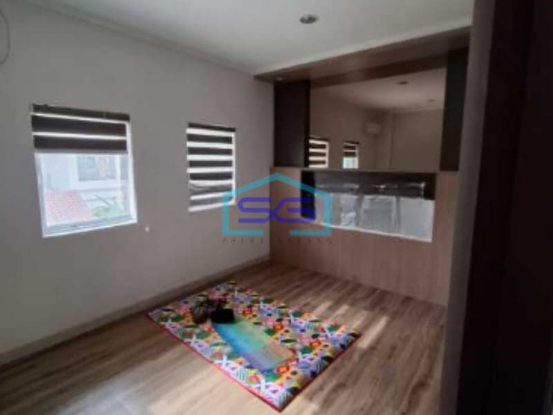 Disewakan Ruko Jelambar 3 Lantai Pinggir Jalan Raya Jelambar Jakarta Barat Luas Bangunan 150m2