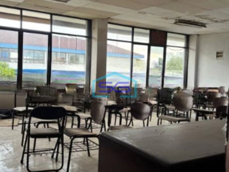 Disewakan Kantor Luas Bangunan  350 m² Lokasi Bebas Banjir di Jakarta Timur