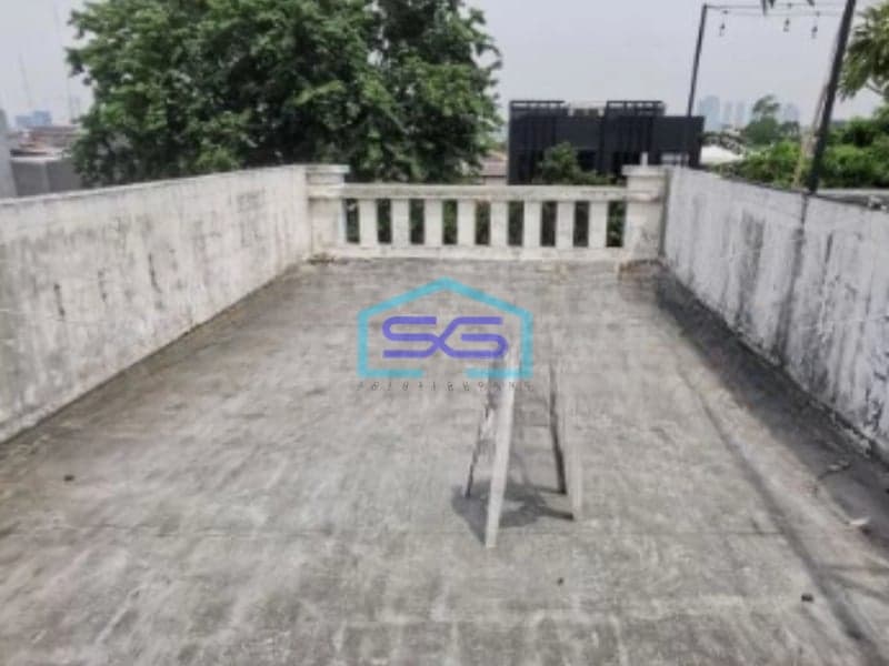 Disewakan Ruko 1 Lantai Luas Bangunan  300 m² Lokasi Kebon Jeruk Jakarta Barat