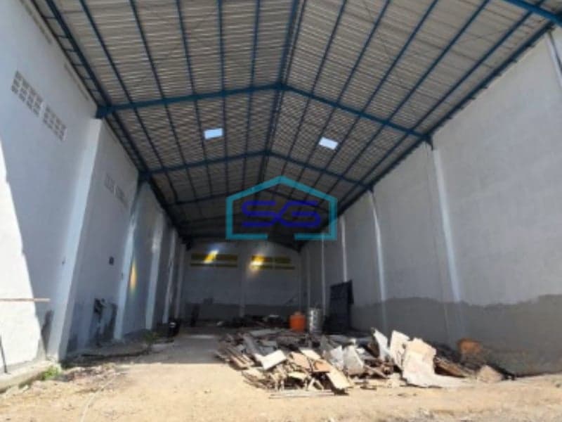 Disewakan Gudang Baru LB 810m2 Dekat Jl Arteri Soekarno Hatta Semarang Timur