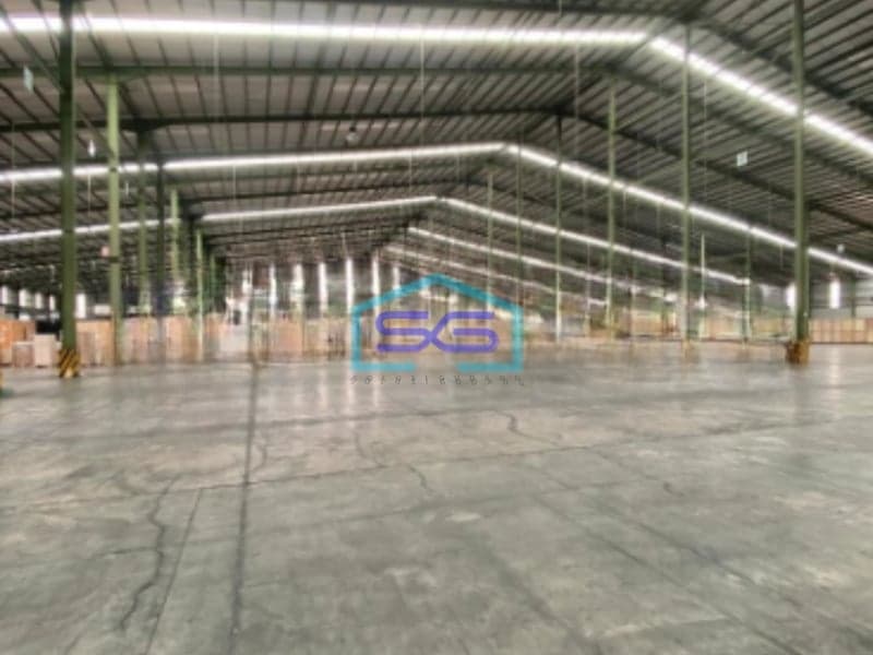 Disewakan Gudang Loading Dock Dalam Kawasan Pergudangan di Karawang Timur Luas Bangunan 36252 m²