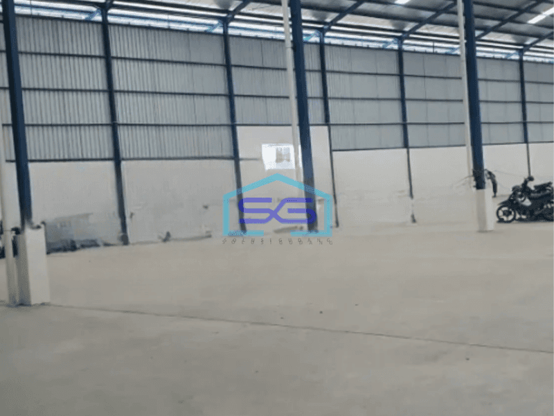 Disewakan Gudang Ada Loading Dock Luas Bangunan  3774 m² di Cikarang Bekasi