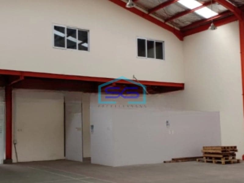 Disewakan Gudang Akses Container 40 Feet Luas Tanah 480 m² Lokasi di Bekasi