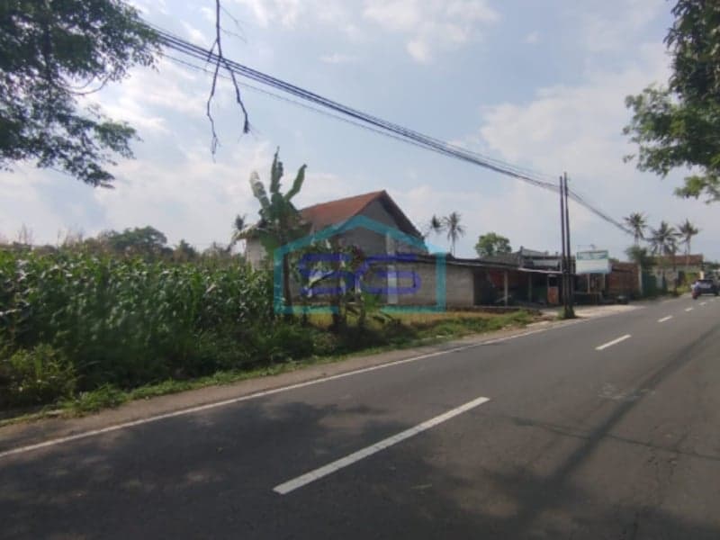 For Sale: Roadside Land in Pandowoharjo, Sleman 2,107 sqm
